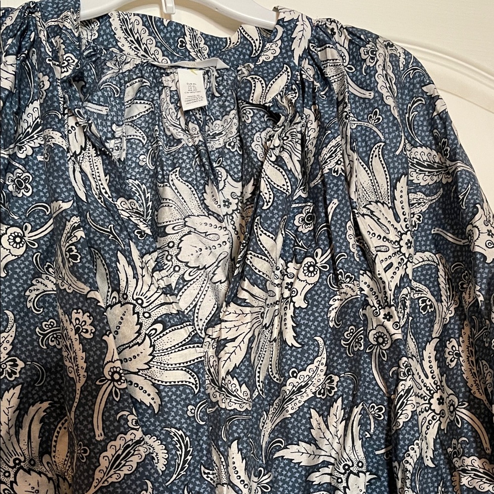 H&M Blue and White Balloon Sleeve Paisley Blouse-Sz-XL - Picture 7 of 8